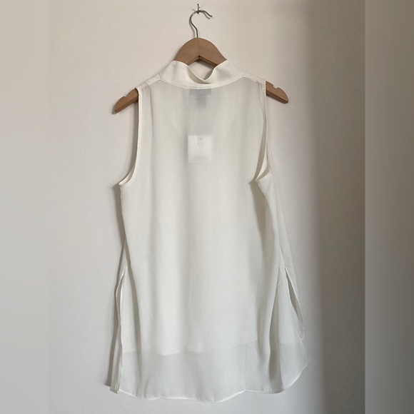 NEW Donna Karan beautiful and delicate blouse. Off white. A must in a closet. - Picture 3 of 7